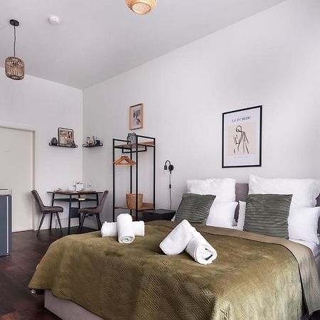 Central Apartment In Heart Of Berlin Bagian luar foto