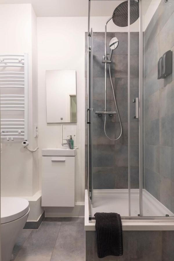 Central Apartment In Heart Of Berlin Bagian luar foto