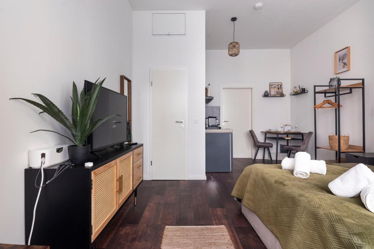 Central Apartment In Heart Of Berlin Bagian luar foto